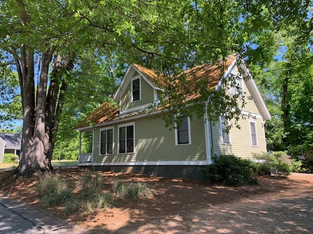 Building Photo - 493 Yonah Ave
