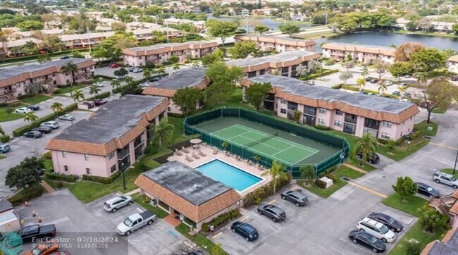 Foto del edificio - 1056 NW 106th Terrace