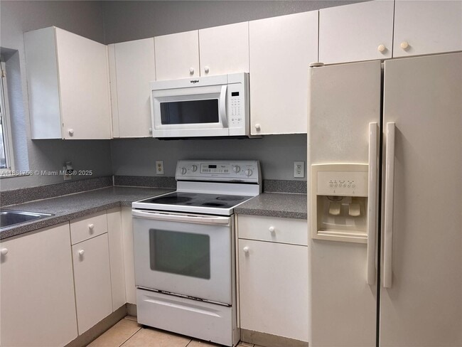 Foto del edificio - 3926 SW 52nd Ave