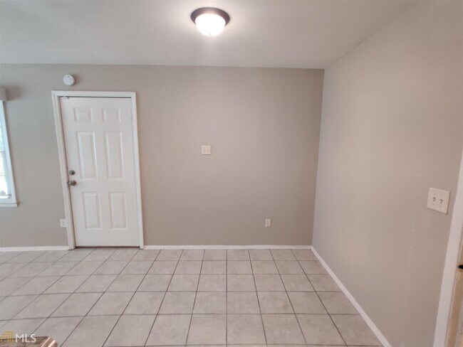 Foto del edificio - 130 Chris Dr