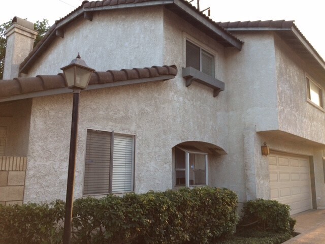 Building Photo - 11823 Ramona Blvd