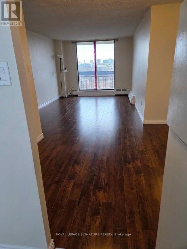 Building Photo - 4645 Jane St