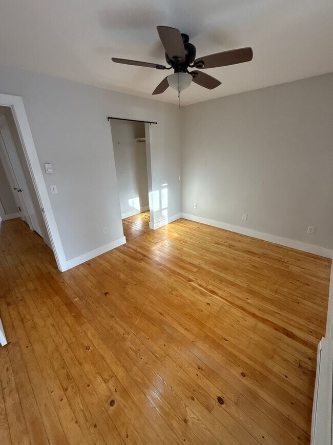 Foto del edificio - 316 E Peach St