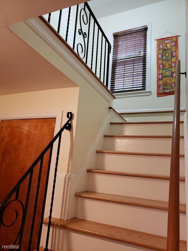 Foto del edificio - 3 br, 2 bath House - 43 Crosby Blvd