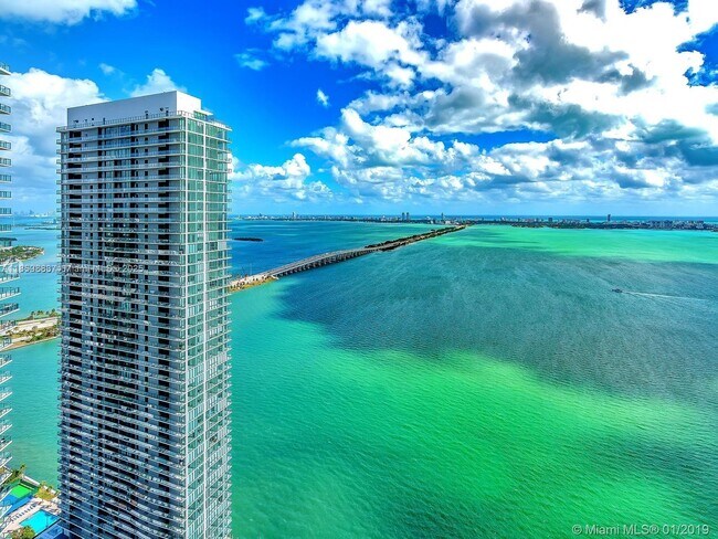 Foto del edificio - 480 NE 31st St