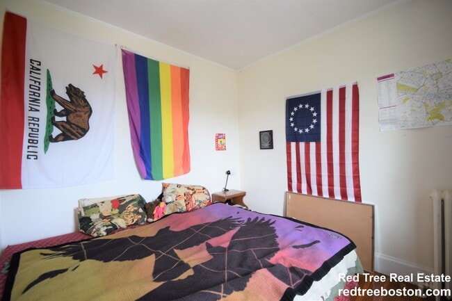 Building Photo - 1725 Commonwealth Ave