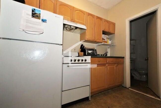 Photo - 9/1 No Fee! Charming 2BR apartment in Mission Hill!