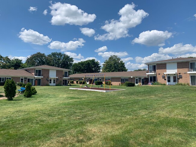 Building Photo - Brittain Park