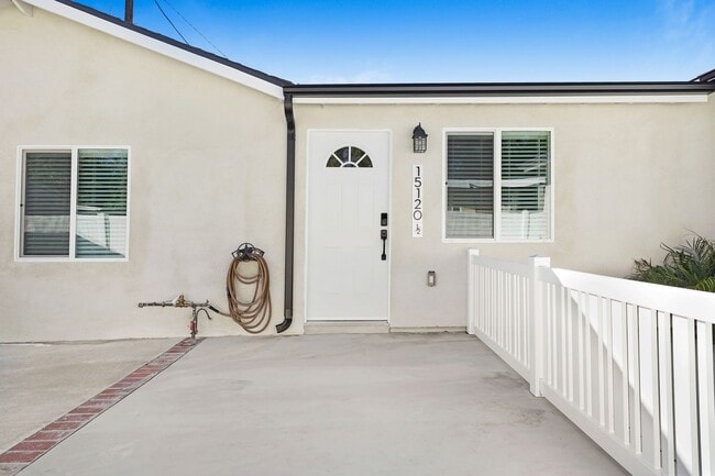 Building Photo - Prime Sylmar 2/2 brand new home