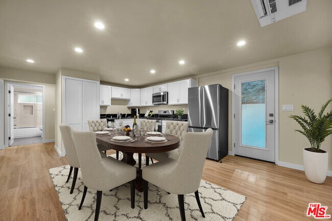 Foto del edificio - 5322 Weatherford Dr