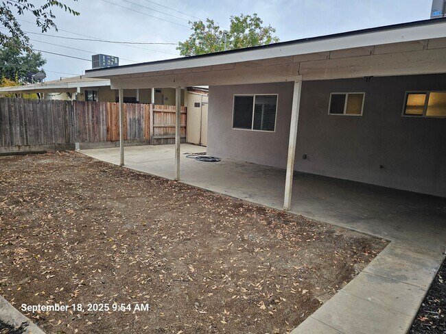 Foto del edificio - 4347 W Monte Vista Ave