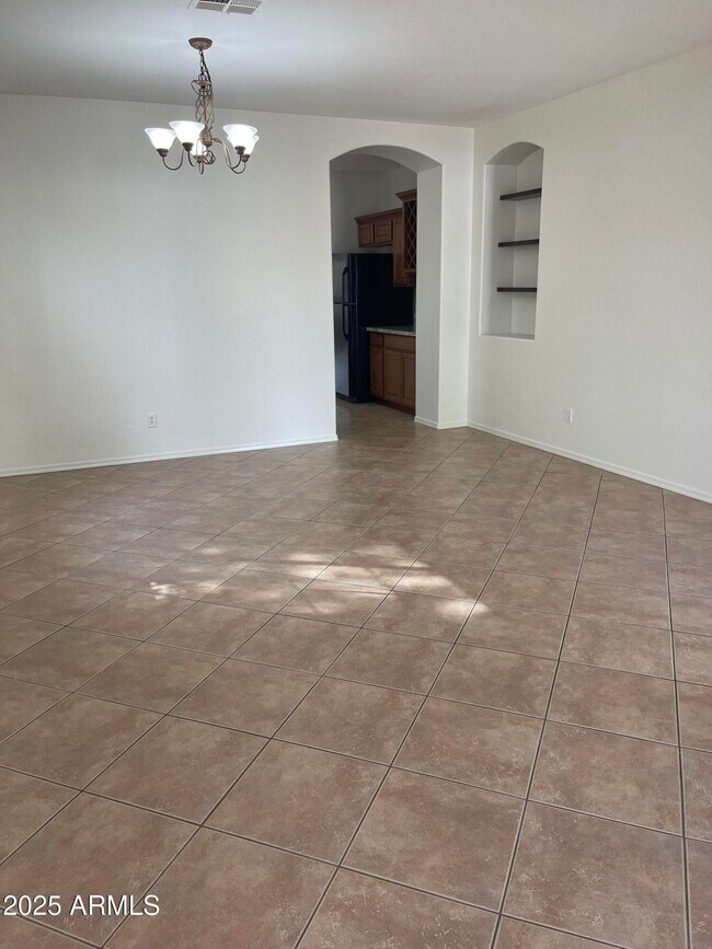 Building Photo - 18785 E Kingbird Dr