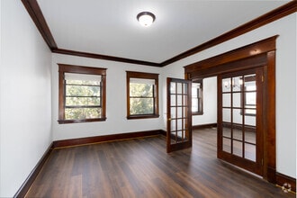 Interior Photo - The Marlboro