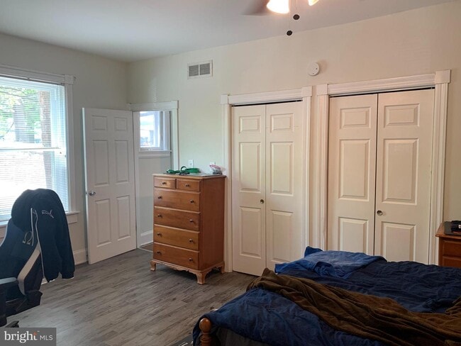 Foto del edificio - 1300 N Clayton St