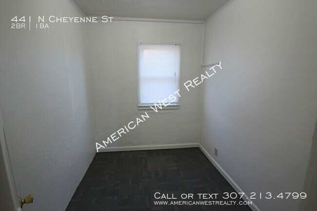 Building Photo - 2bed house