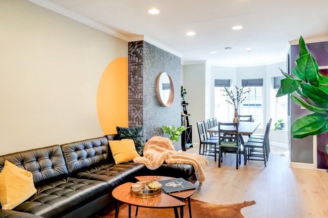 Live & Eat Areas - 1337 Harvard St NW