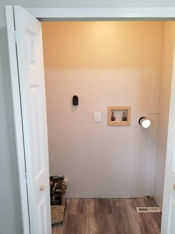 Building Photo - 21901 Sloman St