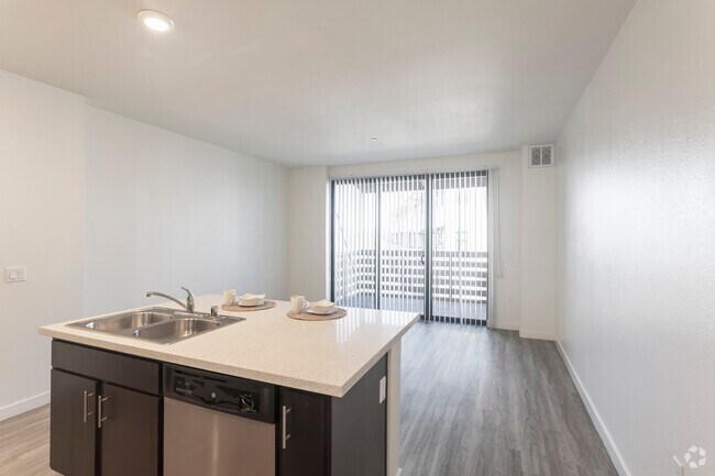 1 HAB, 1 BA - 629 ft² - FiftyOne Baltimore at the Crossroads
