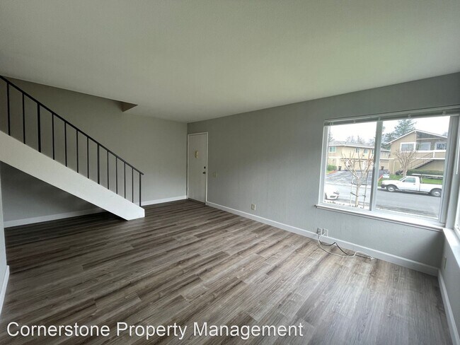 Foto del edificio - 3 br, 1.5 bath House - 2257 Warfield Way  #D