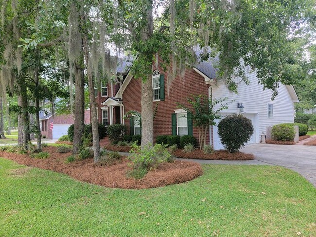 Building Photo - For Rent! 663 Hamlet Cir