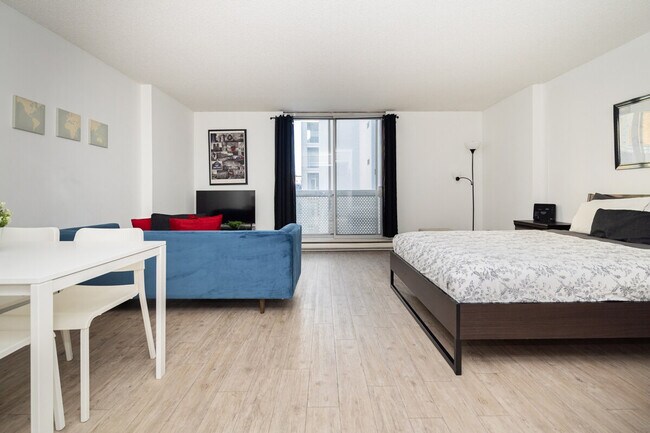 Building Photo - 1191 Rue Saint-Dominique