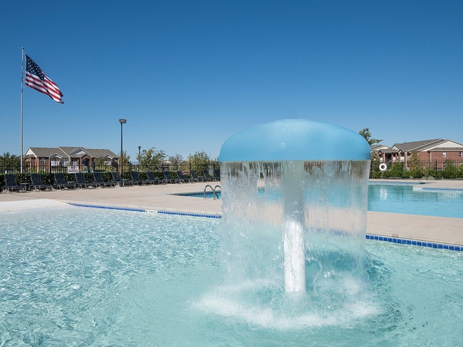Pool - The Links at Norman