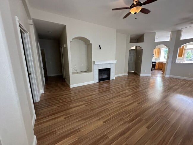 Building Photo - 7449 Ambush Cir