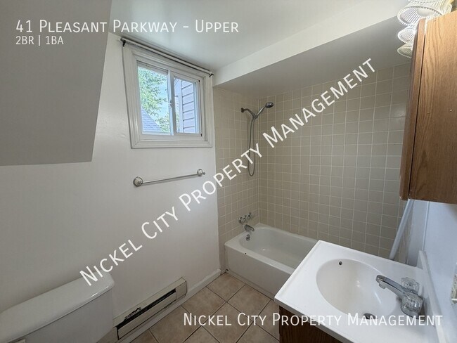 Foto del edificio - 41 Pleasant Pkwy