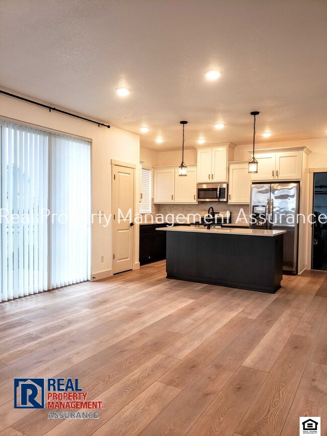 Foto del edificio - 7498 SE Monarch Ln