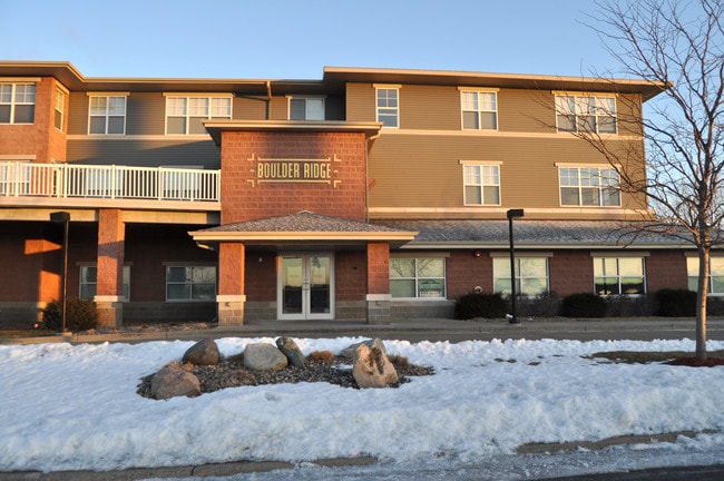 Building Photo - Boulder Ridge