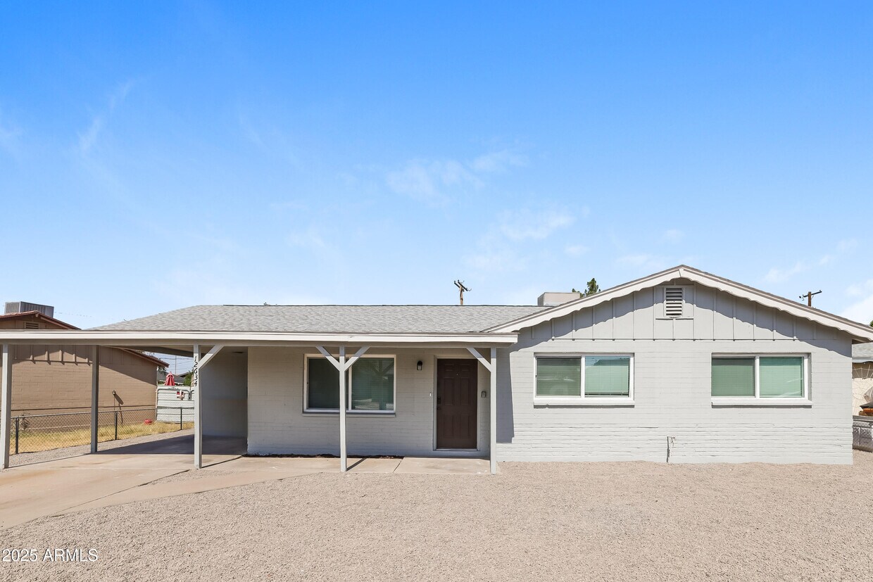 Foto principal - 12634 N 30th Ave