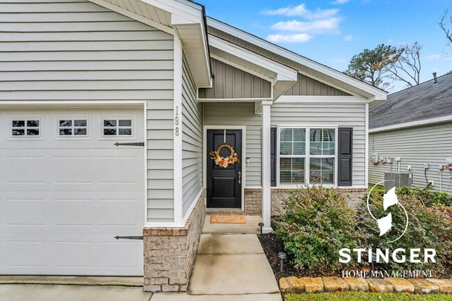 Building Photo - 198 Great Bend Dr