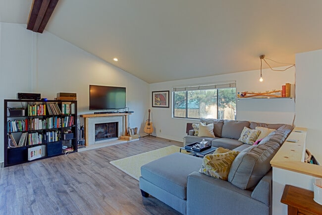 Building Photo - 2256 Sidewinder Dr