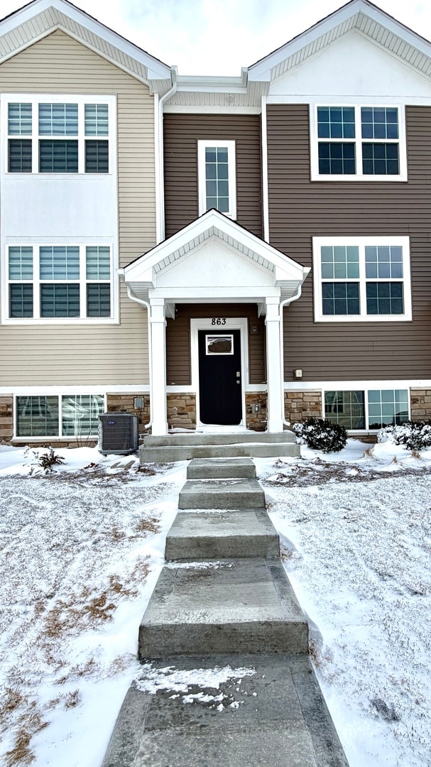 Building Photo - 863 Briar Gln Ct