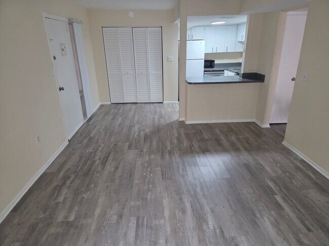 Foto del edificio - 8605 Huron Ct