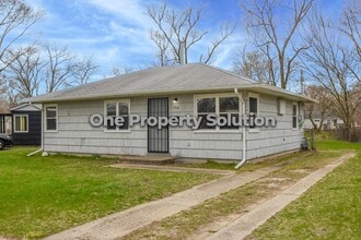 Building Photo - 5248 E 11th Pl