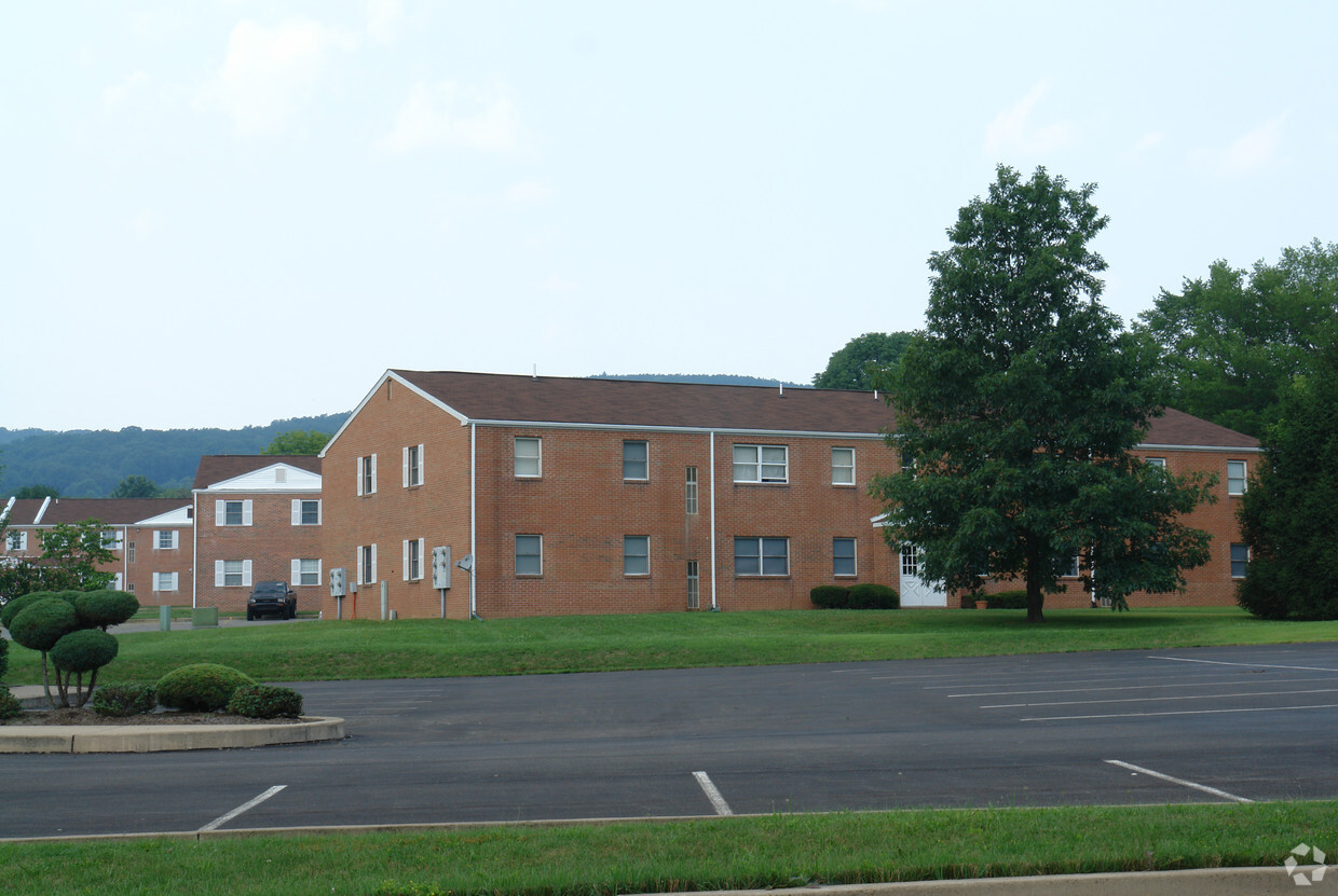 Building Photo - Mahoning Terrace Apartments