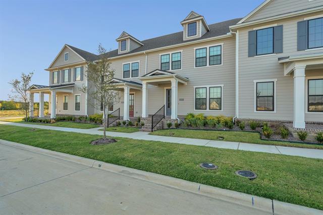 Foto del edificio - 15623 Palmwood Rd