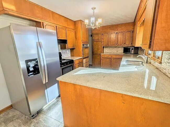 Foto del edificio - 10506 Hilltop Rd