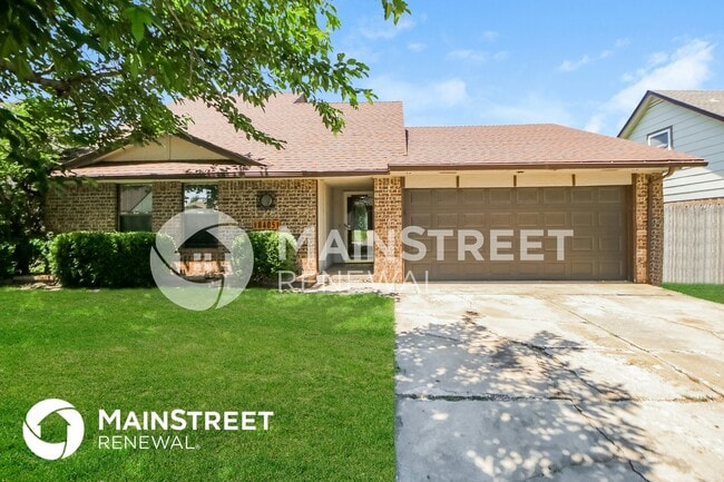 Building Photo - 8405 Bigwood Dr