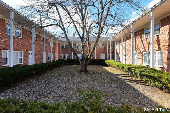 Photo - 44 Garden St Townhome