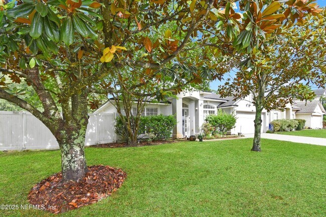 Foto del edificio - 237 N Hidden Tree Dr