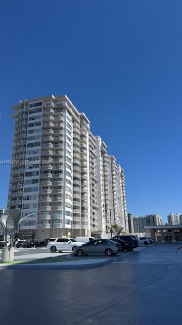 Building Photo - 18051 Biscayne Blvd