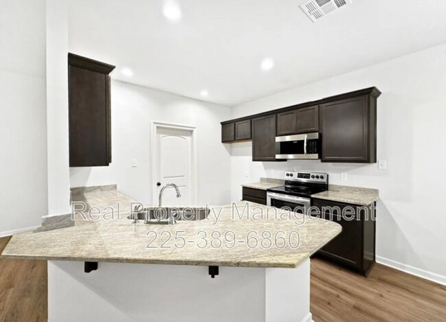 Building Photo - 23447 Mango Dr
