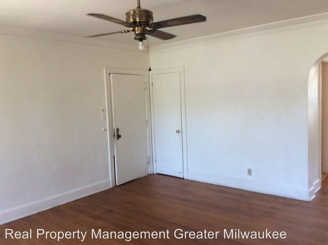 Building Photo - 2972 N 66th St