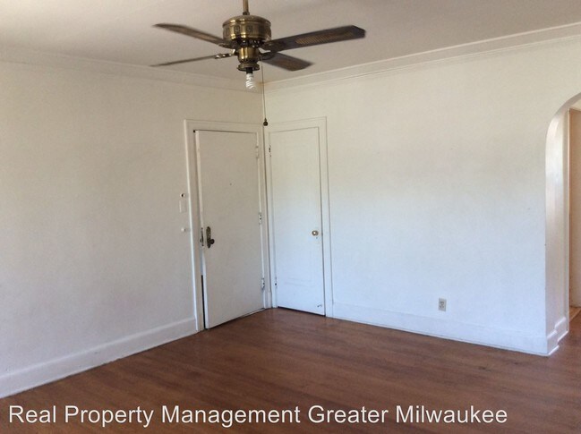 Foto del edificio - 2972 N 66th St
