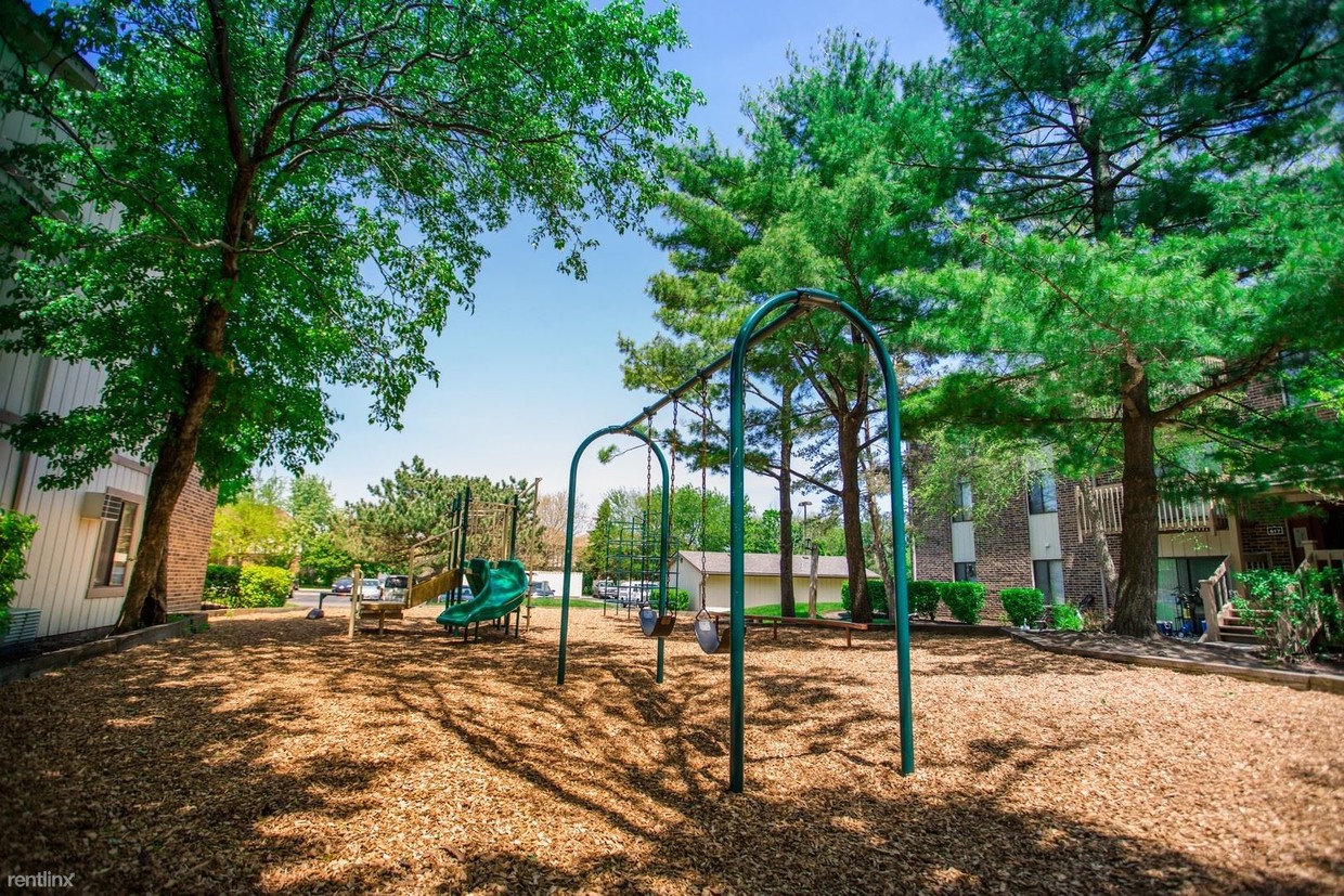 Primary Photo - 619 Plum Grove Rd