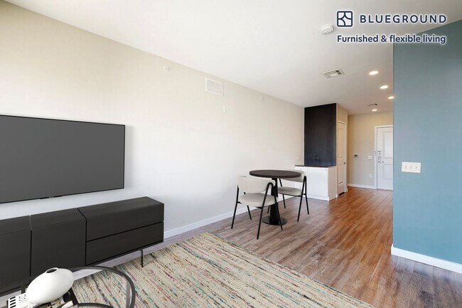 Building Photo - 79 Alexander St