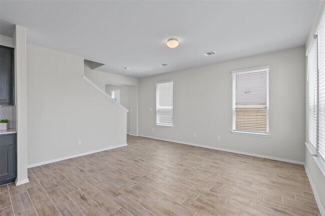 Building Photo - 149 White Dunes Dr