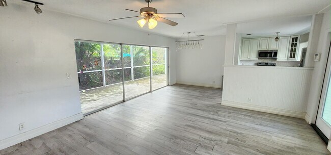 Foto del edificio - 200 NW 9th St